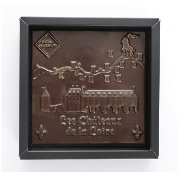 Carré de chocolat noir Châteaux de la Loire livraison coffret cadeau souvenir chocolat
