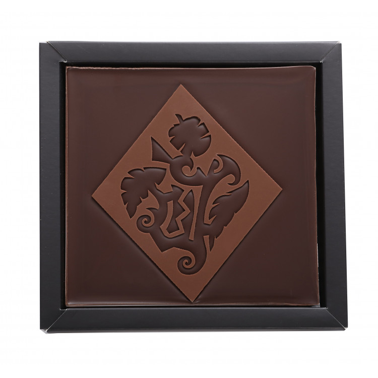 Carré chocolat noir motifs Maori livraison express cadeau chocolat artisanal