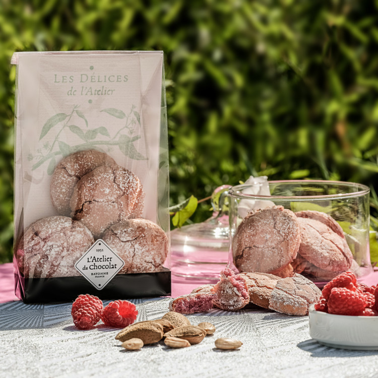 Macarons basques à la framboise gourmandise fruitée du Pays Basque