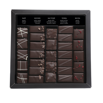 Boîte de chocolats extra noir et son carré Joyeuses Pâques noir livraison chocolat artisanal de pâques en 24h