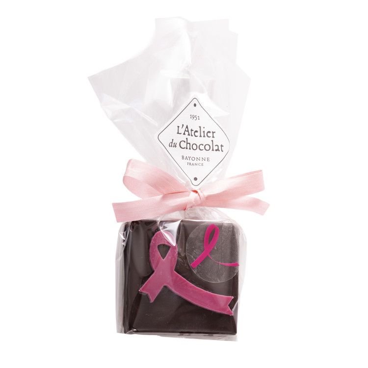 Bouchée pâte de fruits fraise chocolat noir octobre rose