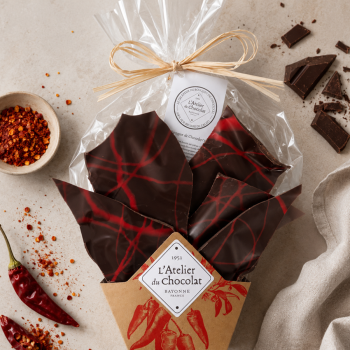 Bouquet de chocolat noir piment d'Espelette offrir du chocolat spécialité basque chocolat de bayonne