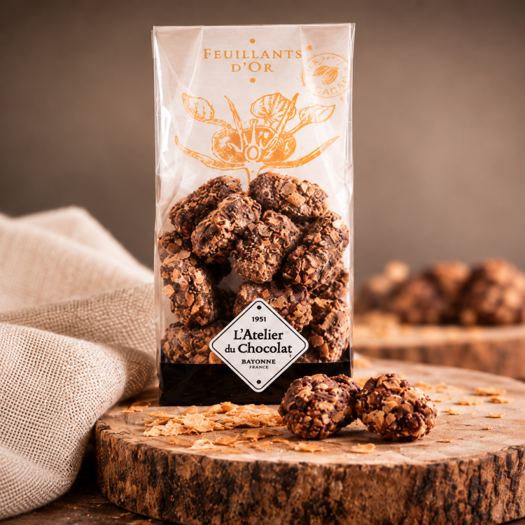 Feuillants d’Or au chocolat, un praliné fondant sublimé par le croustillant de la crêpe dentelle.